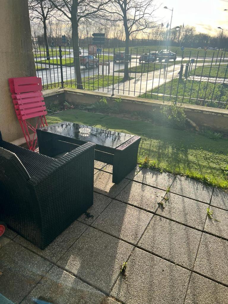 Appartement 5Min Gare Rer Disneyland Paris Val D'Europe La Vallee Village Parking Inclus Montévrain Kültér fotó