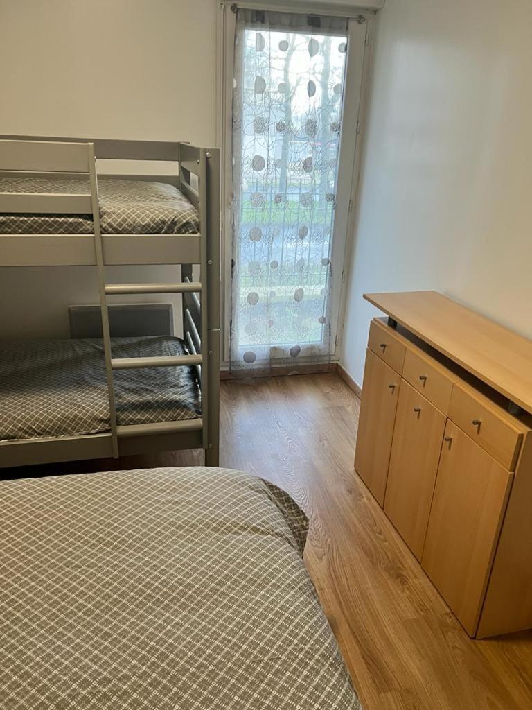 Appartement 5Min Gare Rer Disneyland Paris Val D'Europe La Vallee Village Parking Inclus Montévrain Kültér fotó